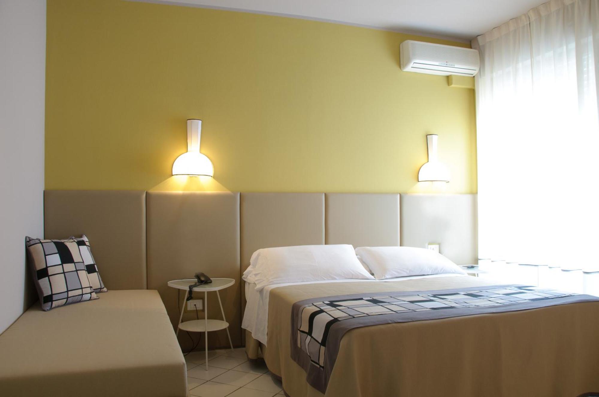 Hotel Trionfal Milano Marittima Exterior photo
