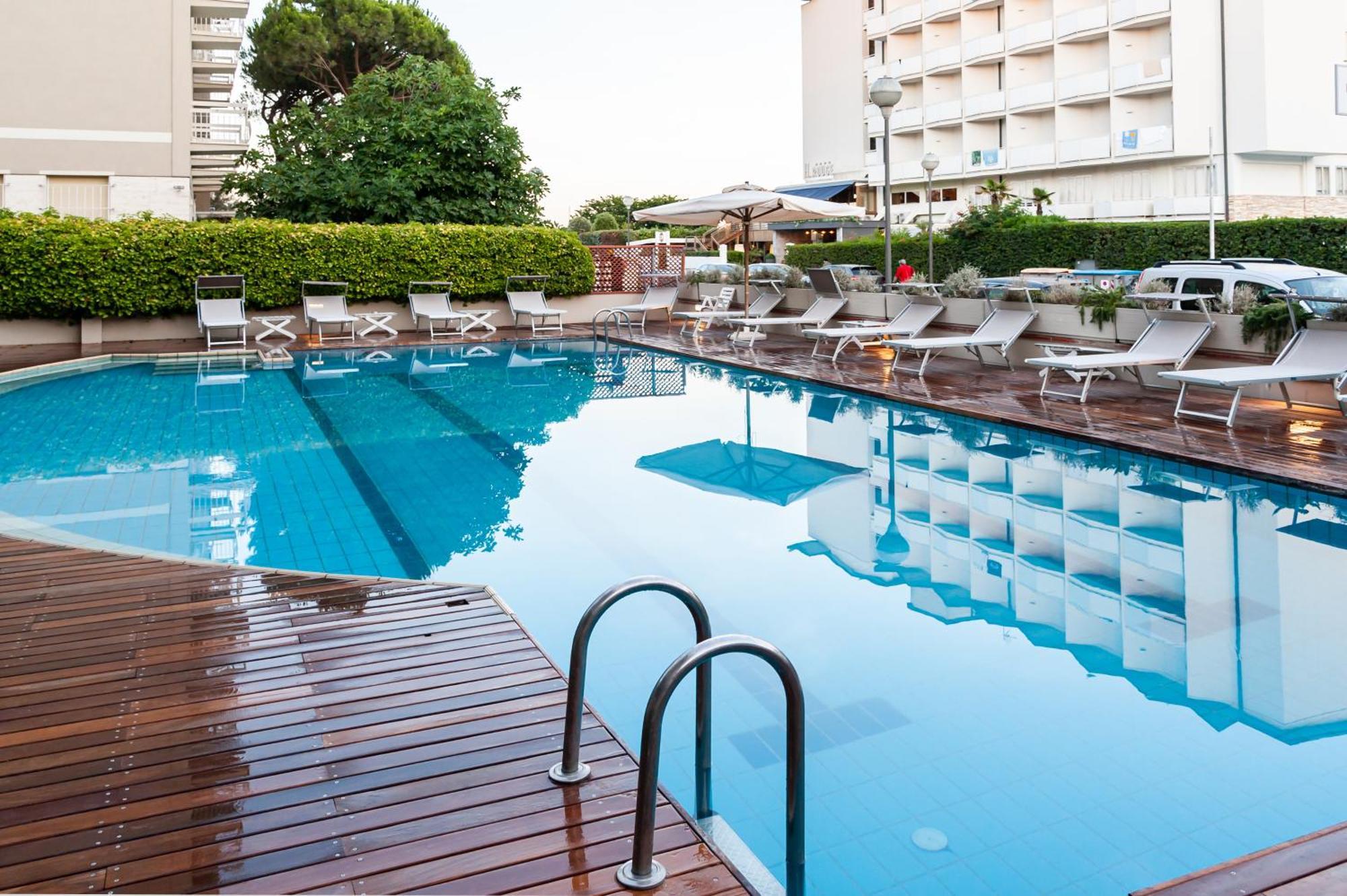 Hotel Trionfal Milano Marittima Exterior photo